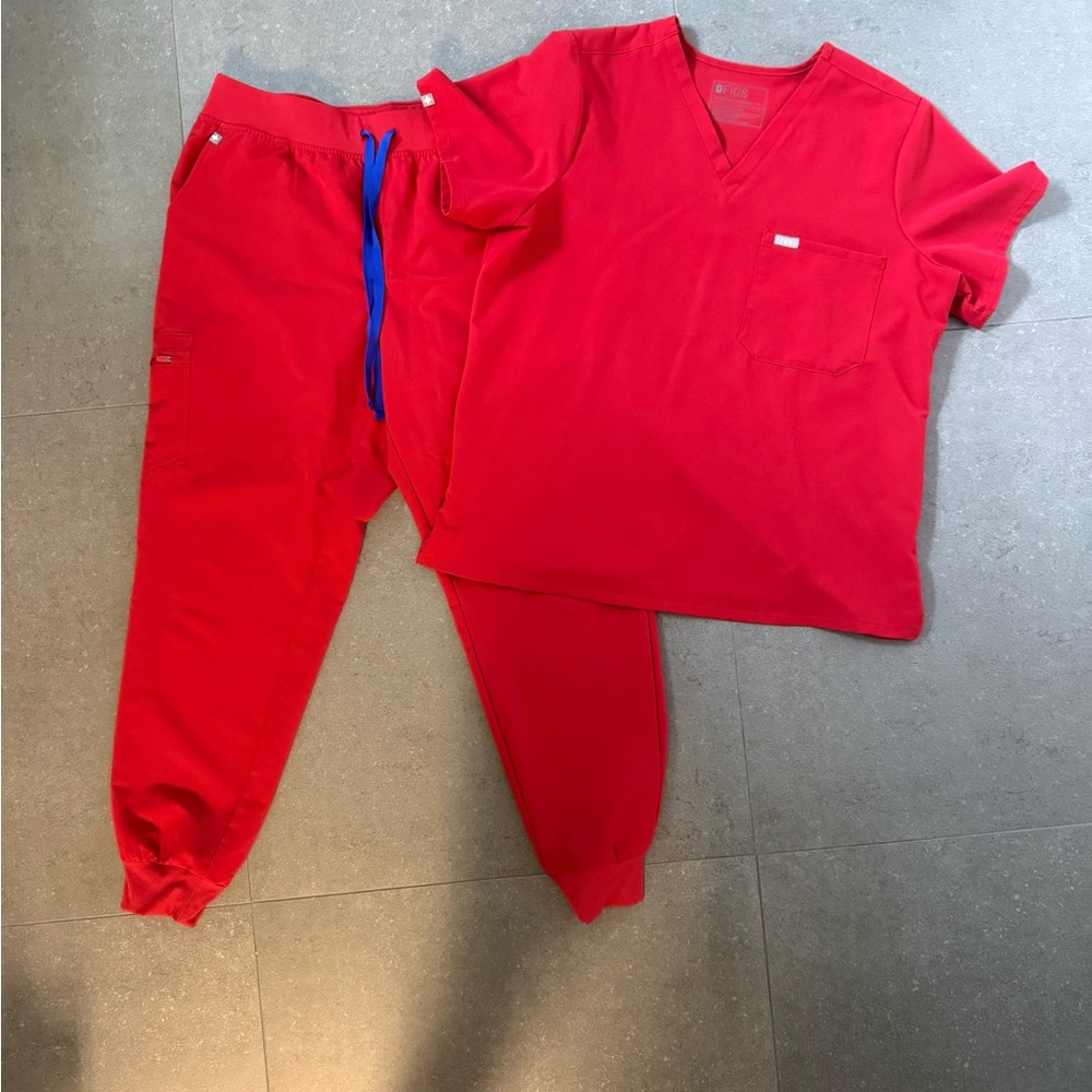 Figs scrubs set
